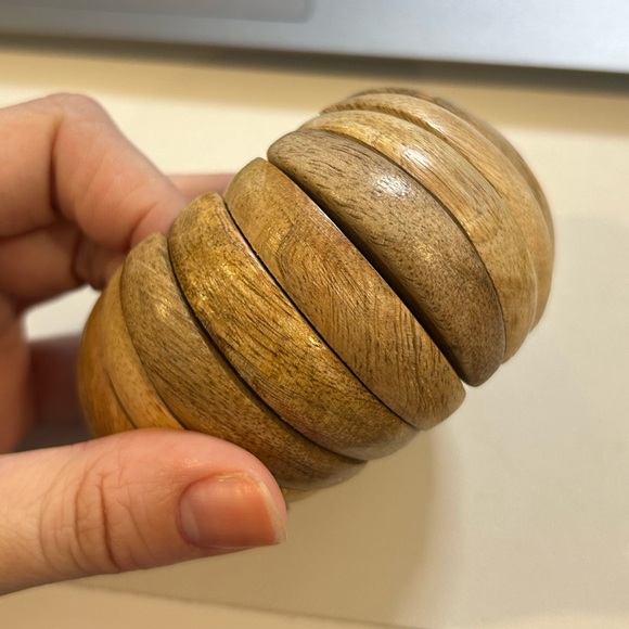 Vintage Boho Wooden Stretch Bracelet - Picture 5 of 7